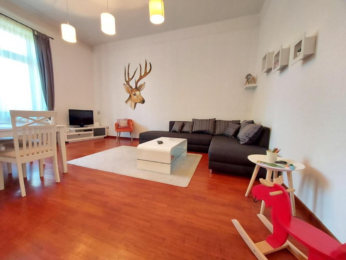 Deak Apartman 쇼프론 외부 사진